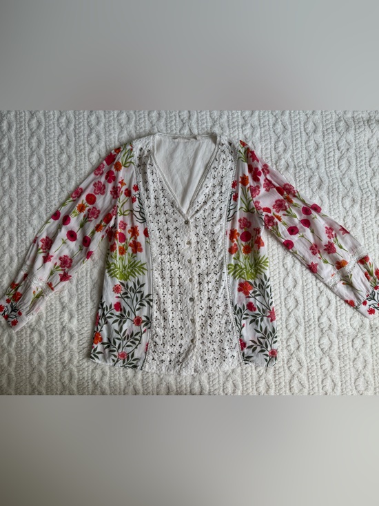 Soft Surroundings Tops - Soft Surroundings Floral Embellished Boho Top Eyelet Lace Crochet Trim White M